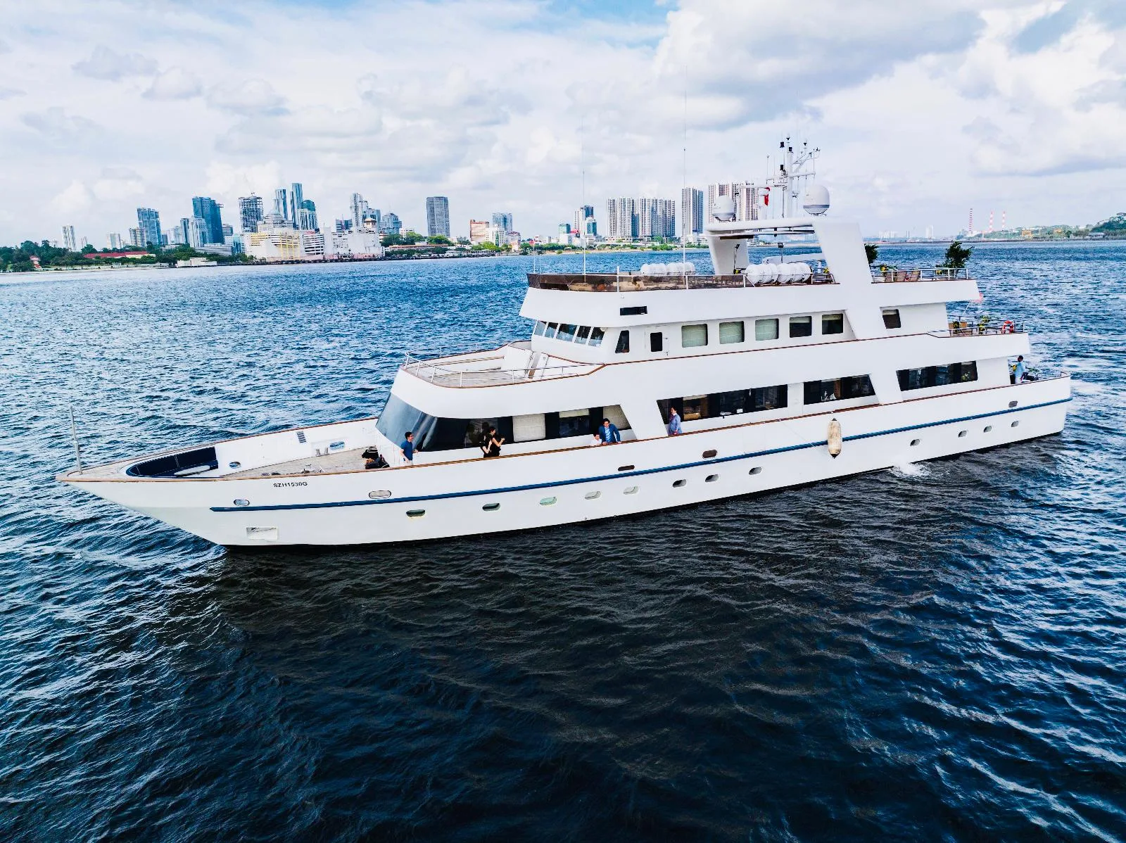 Star Of The Seas 11 - Zenith Yacht Charters Star Of The Seas