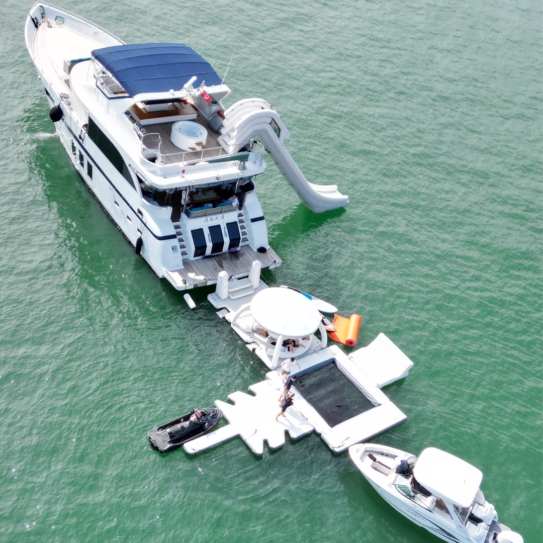 water toys water activities yacht rental singapor