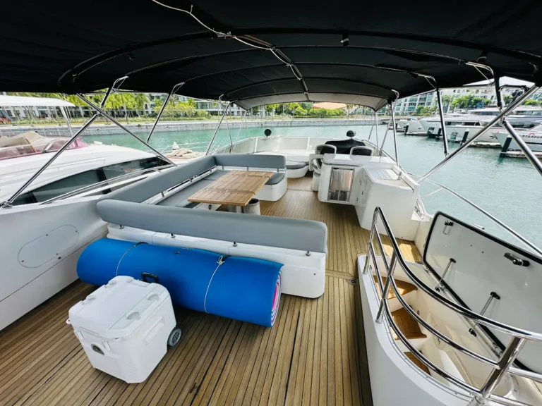 Ellyn-70ft-Sunseeker-Monoyacht-2014-2-scaled-1