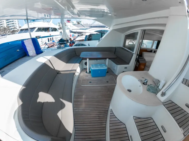 Island-Yacht-I-3-scaled-1