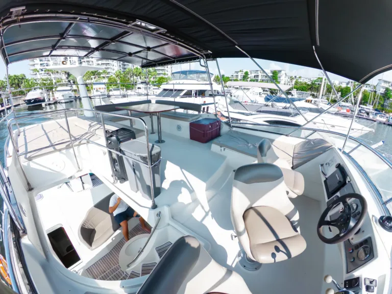 Island-Yacht-I-9-scaled-1