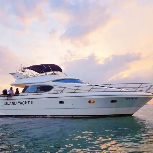 Island Yacht II