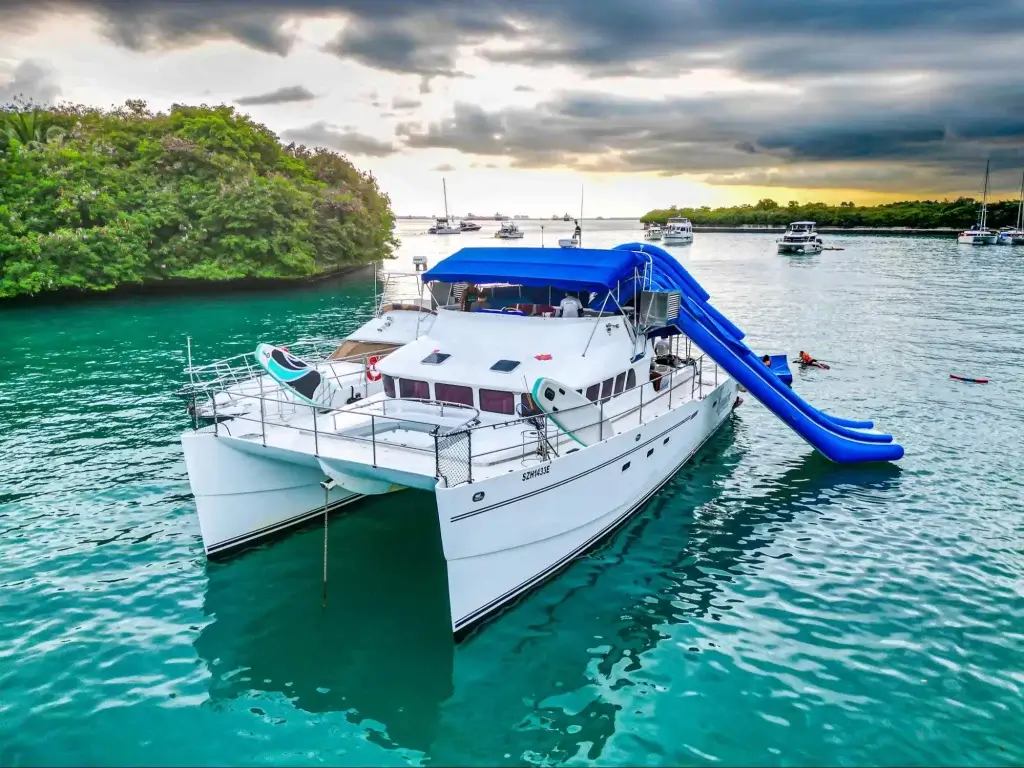 kingdom-yacht-team-bonding-activites-1024x768-1 (1)
