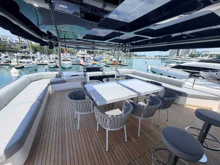 Flybridge_1