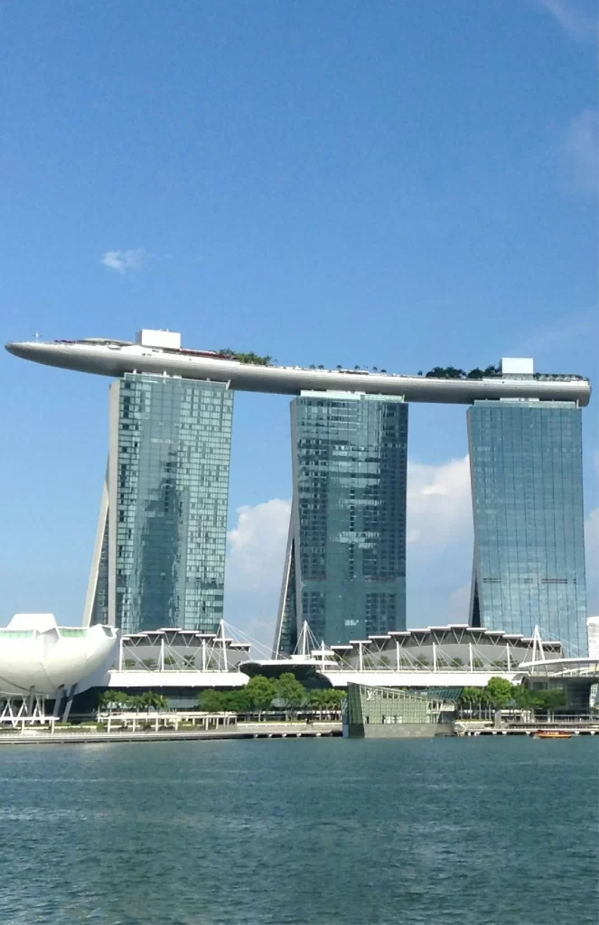 Singapore-663x1024